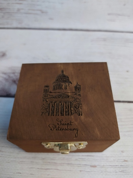 Музыкальная ЗАВОДНАЯ деревянная шкатулка-шарманка Санкт-Петербург с мелодией Гимн России