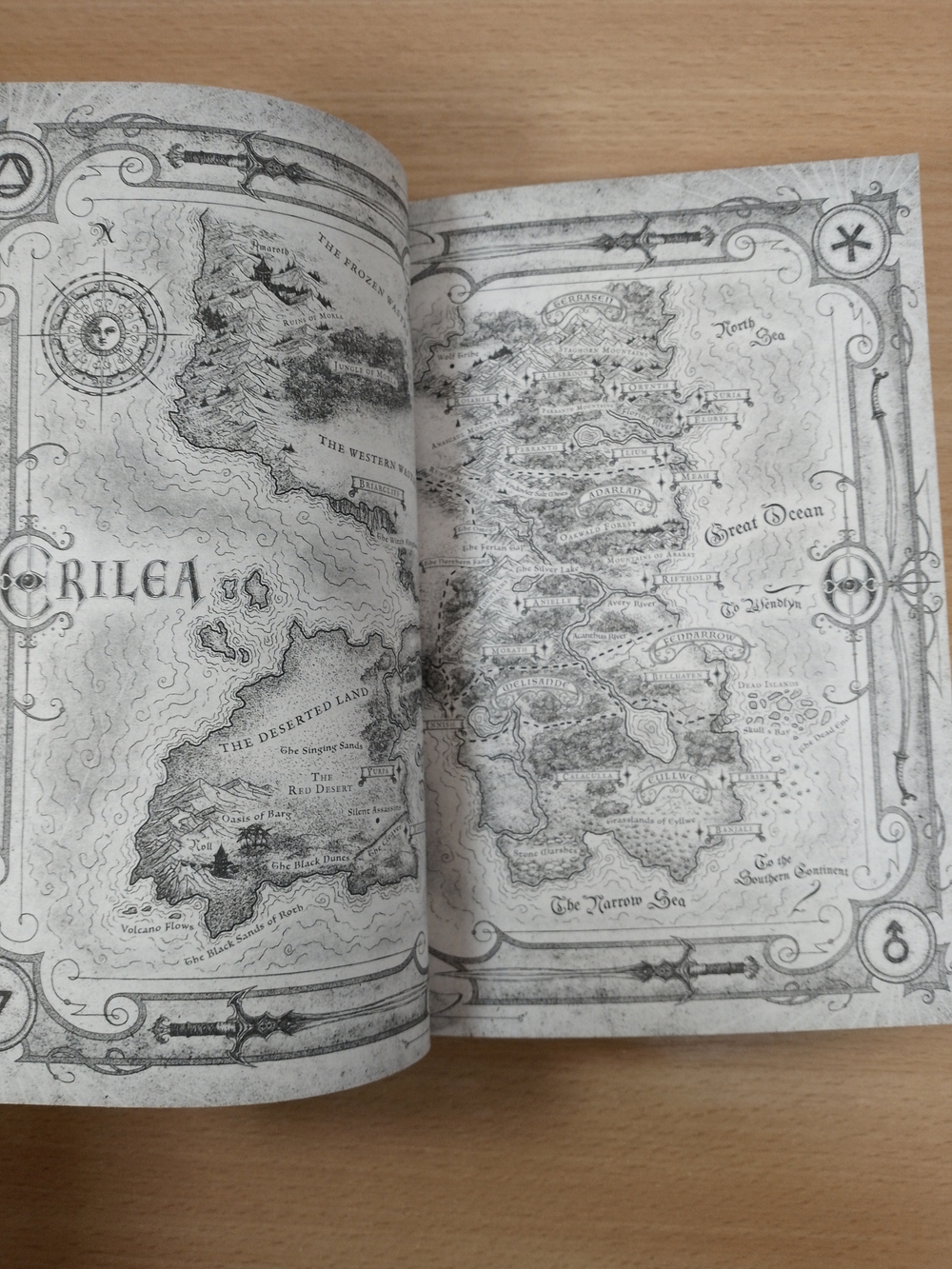 Throne of Glass (Book 1)