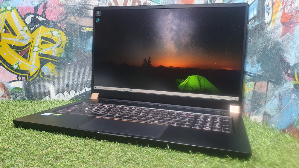 Игровой MSI i7-9/16Gb/RTX 2070 MAX Q 8Gb/240Hz/ GS75 Stealth 9SF-836RU 9s7-17g111-836/Windows 10