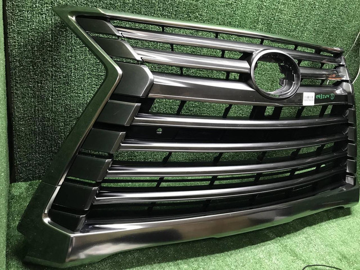 Решетка радиатора Lexus LX 3 (2015-2023)