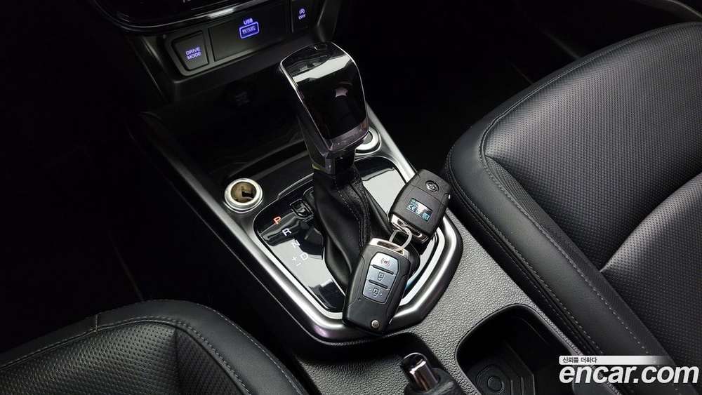 KG Mobility (Ssangyong) Very New Tivoli Бензин 1.5 2WD (05.2021)