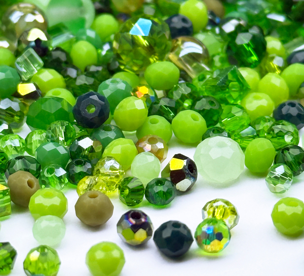 МБ-10 Хрустальные бусины, форма: МИКС, цвет: Зеленый, 25 гр.