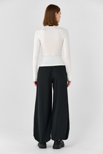 Лонгслив приталенный с чашками