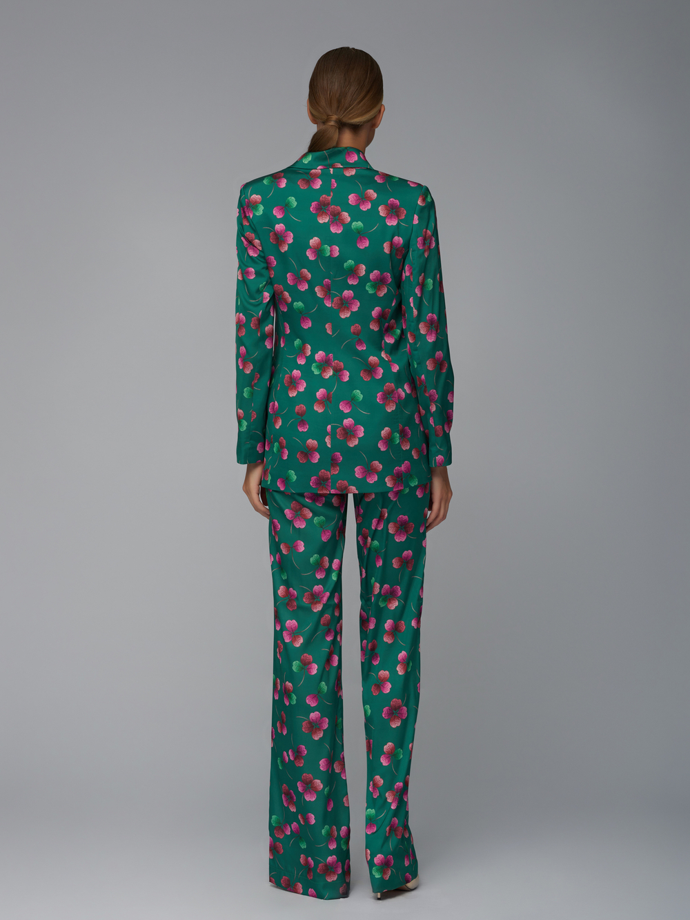 Зёленый пижамный костюм