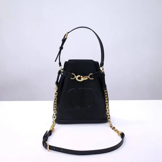 Сумка Dior C'est Dior, модель среднего формата черный