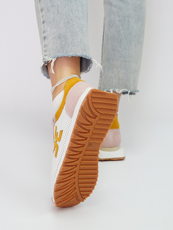 Кроссовки женские летние