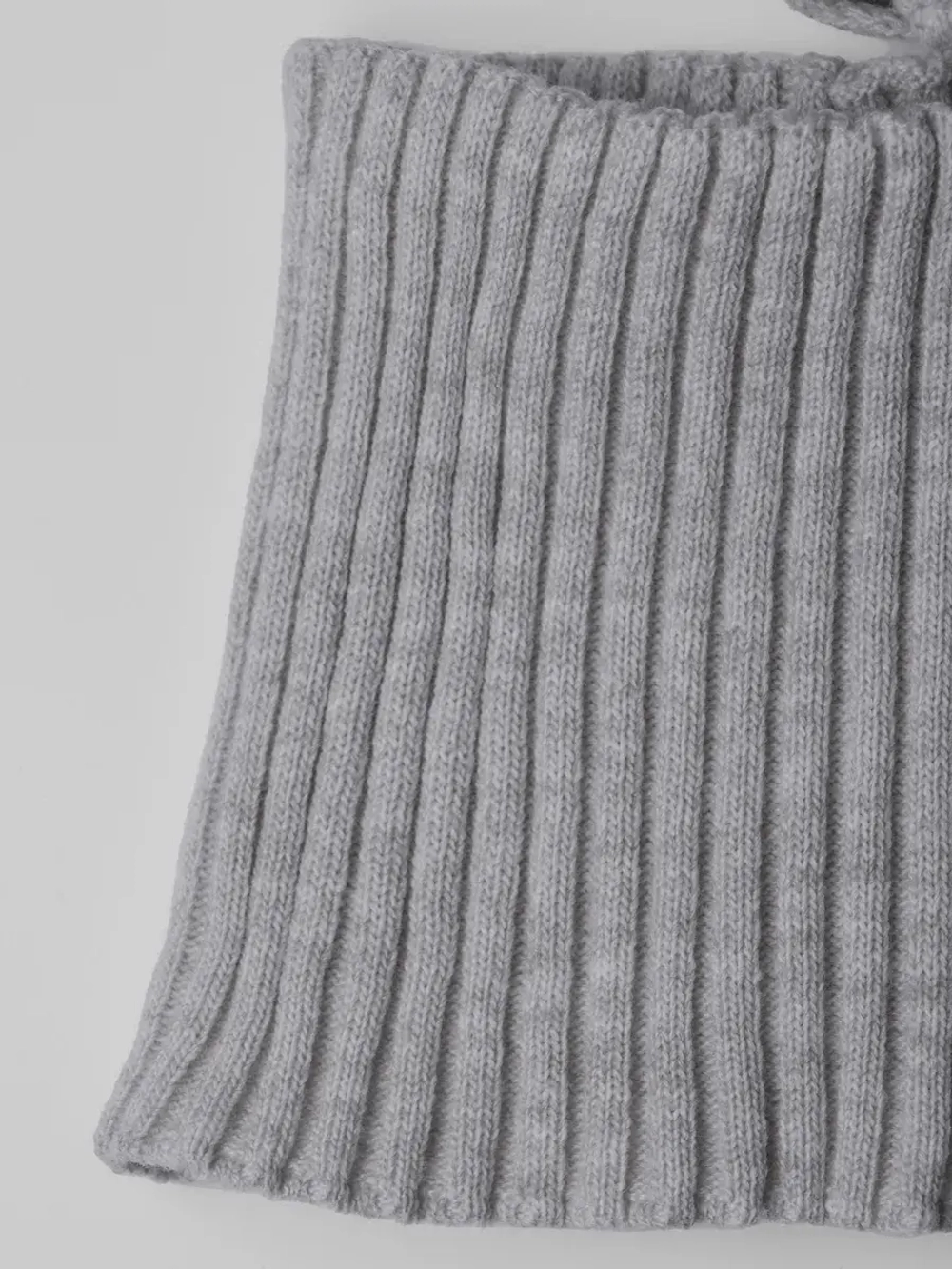 Шапка детская осенняя со снудом