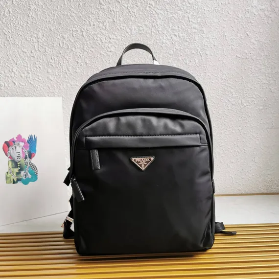 Рюкзак Prada Re-nylon из сафьяновой кожи