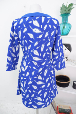 Платье синее с белыми перьями 40 размер, новое