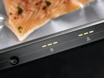 Вакуумный упаковщик Miele EVS7010 OBSW черный