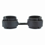 Чёрные кожаные наручники (Цвет: черный)