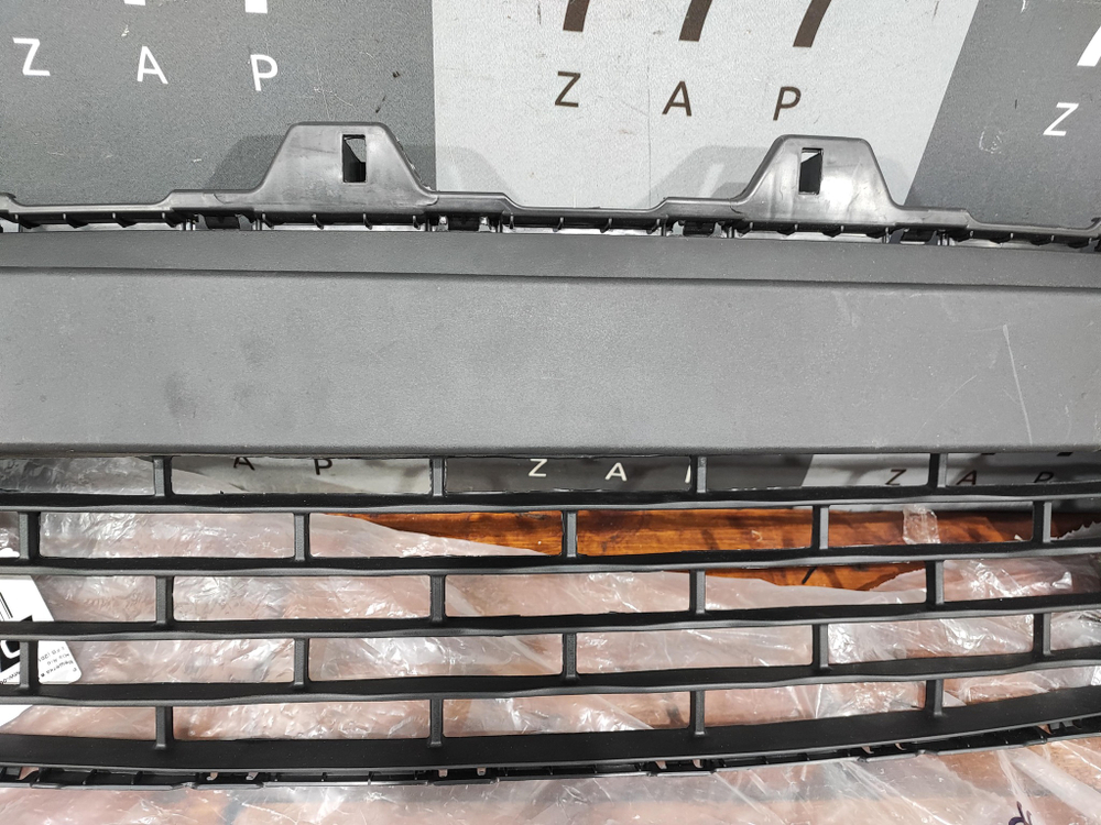 Решетка переднего бампера Kia Rio 4 17-20 Новая 86561H0000