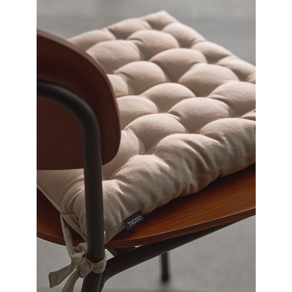 Подушка на стул из хлопка бежевого цвета из коллекции essential, 35х35 см