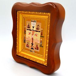 Победительная икона с мощевиком