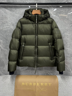 Пуховик Burberry