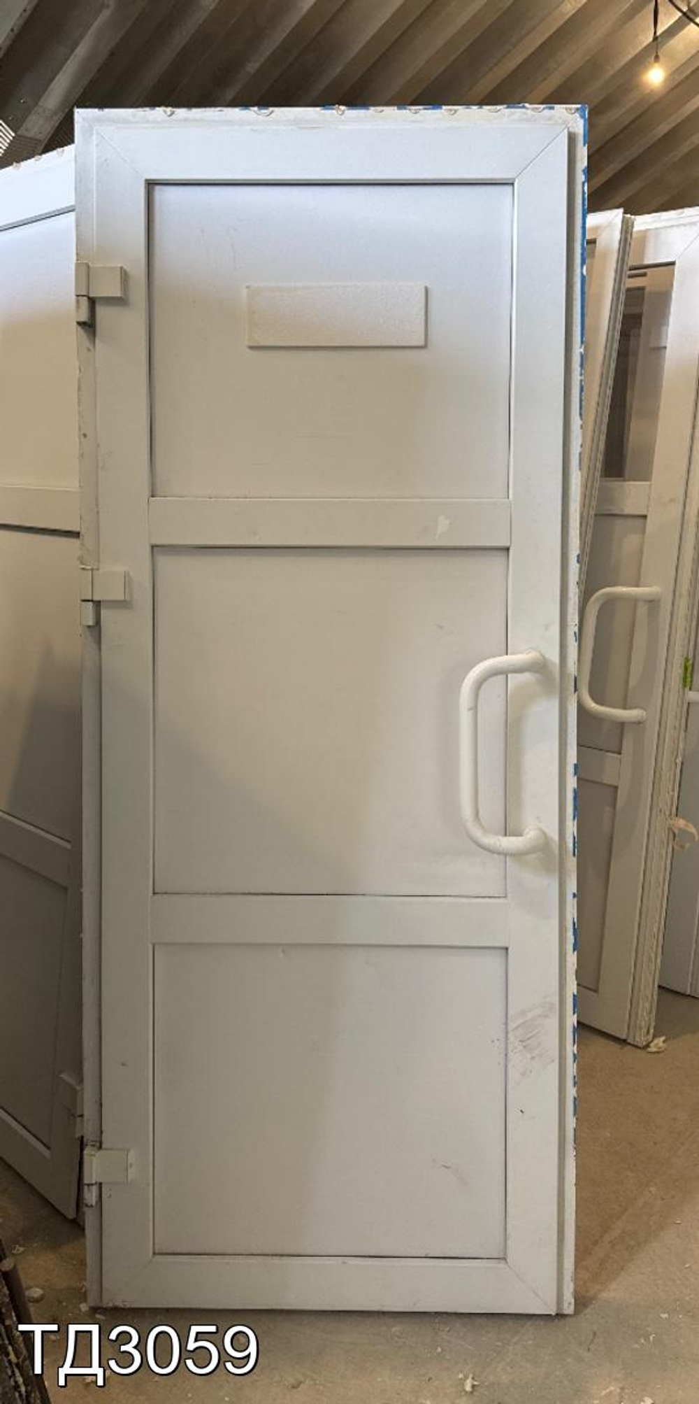 Дверь пластиковая входная Б/У 2040(в) x 850(ш)