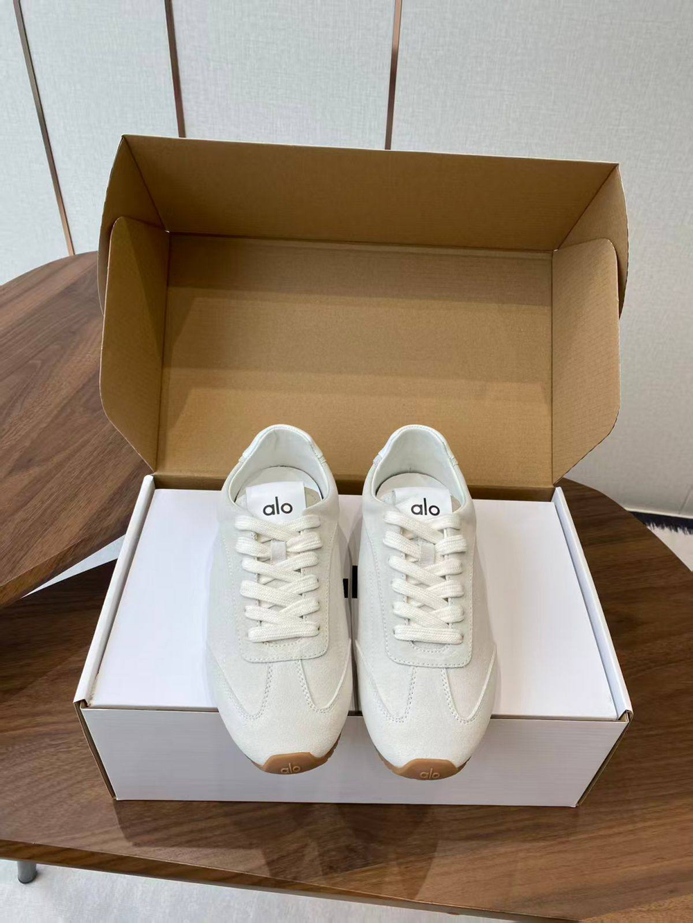 Кроссовки Alo