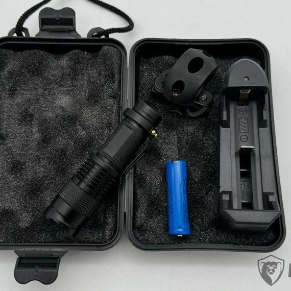 Фонарик тактический для шлема с телескопическим зумом 