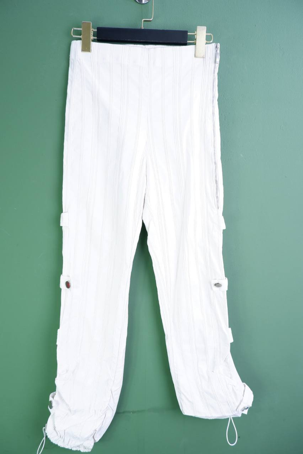 Брюки отличный летний вариант, визуально на 42 размер