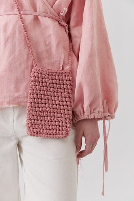 Сумка из трикотажного шнура розовая
