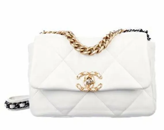 Сумка-конверт Chanel 19 среднего размера белый