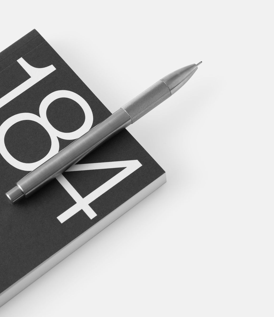 Wingback Mechanical Pencil — карандаш из титана