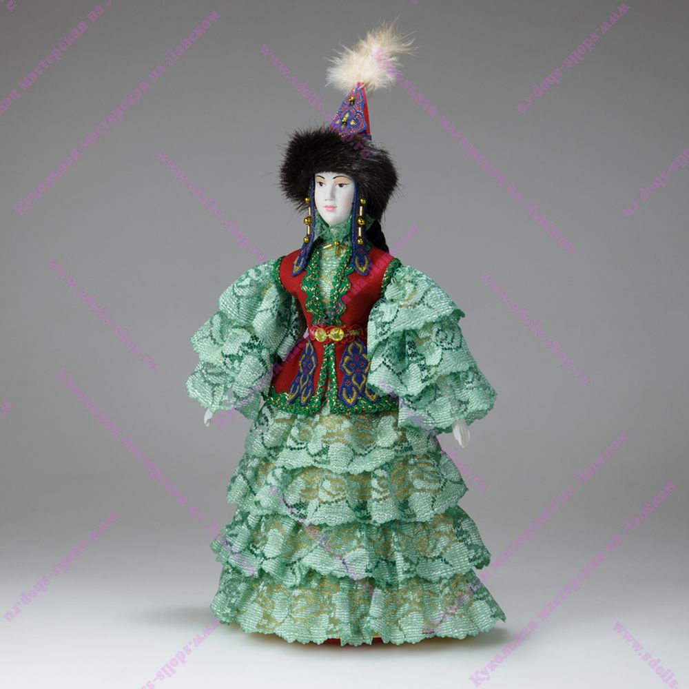 Сувенирная кукла в казахском костюме