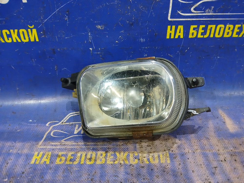 Туманка правая MERCEDES BENZ C-CLASS 2004-2007