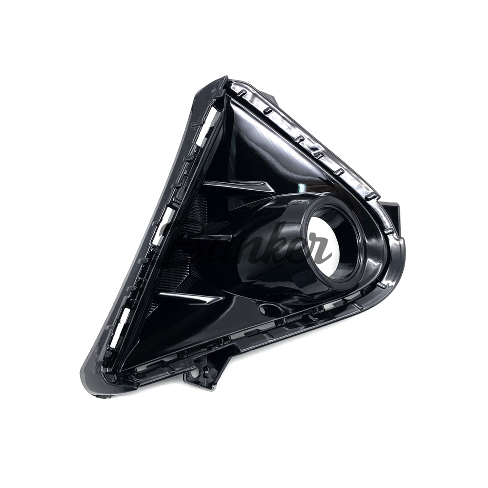 Оправа ПТФ HYUNDAI SOLARIS 20 RH под круглую туманку