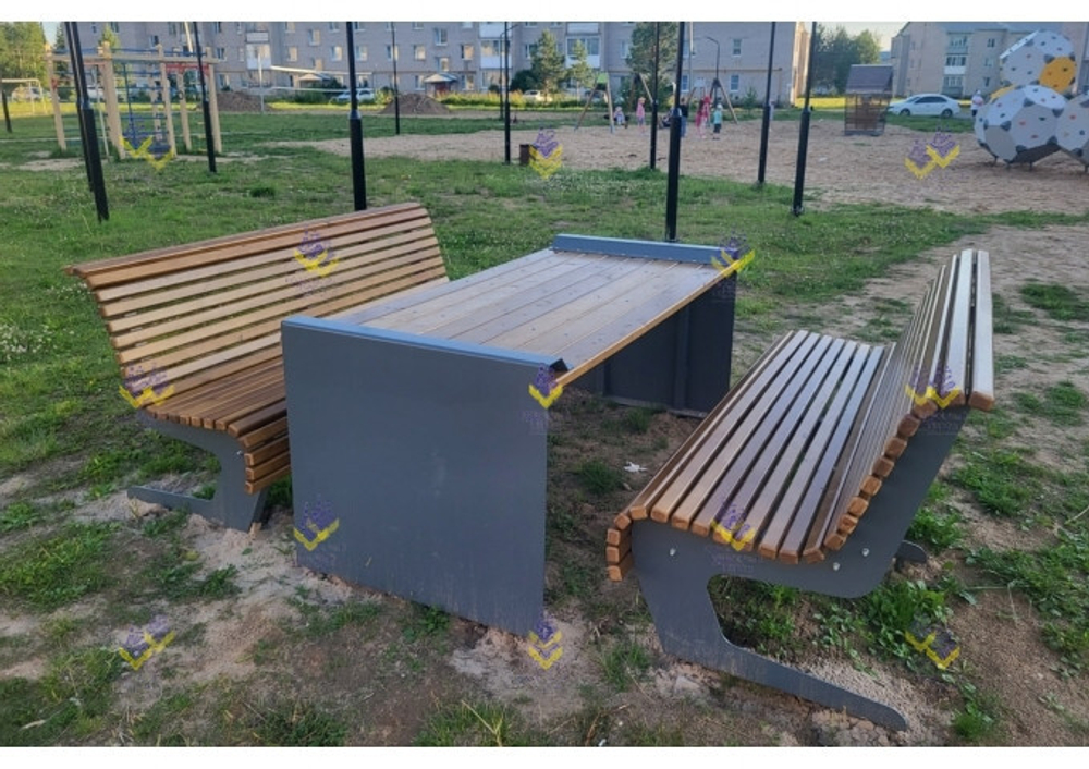 Стол с двумя скамьями со спинками на металлическом основании