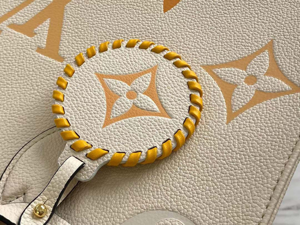 Louis Vuitton Onthego MM