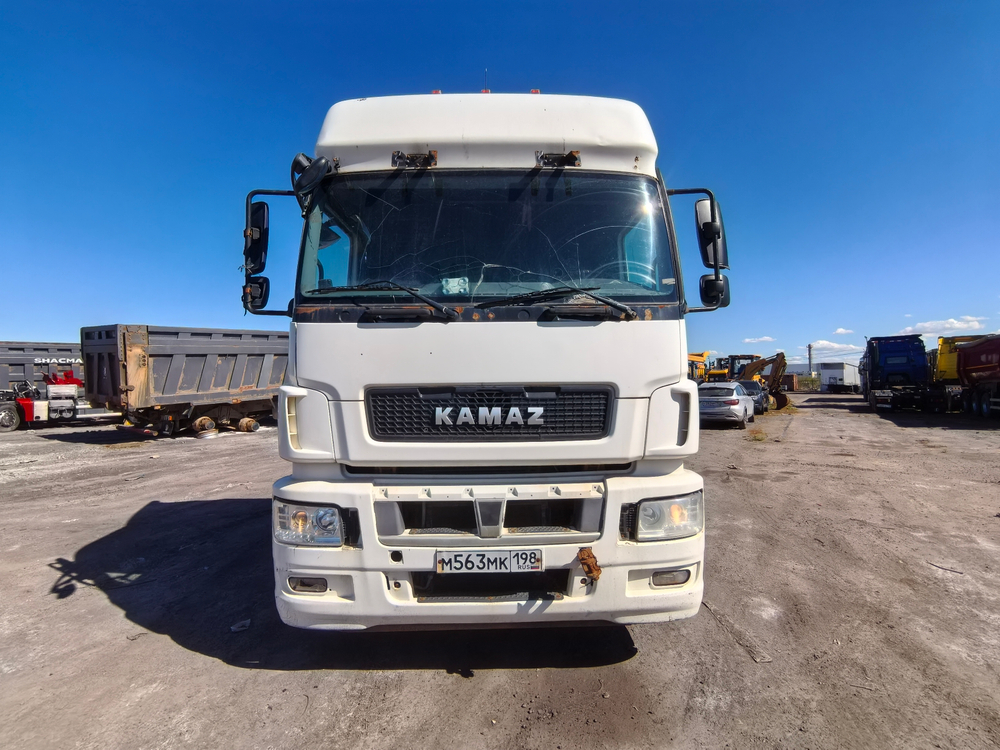 КамАЗ 5490 4x2 Седельный тягач 5490-022-87(S5) (Дизельный, 11,9 л, 401 л.с., МТ)