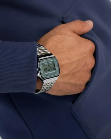 Электронные наручные часы Casio A168WA-3AYDR