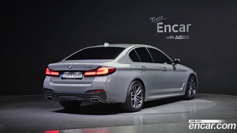 BMW 5 Series (G30) 520i M Sports (12.2021)