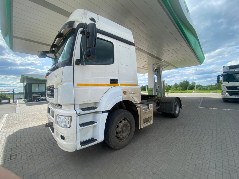 КамАЗ 5490 4x2 Седельный тягач 5490-S5 (Дизельный, 12,0 л, 401 л.с., АТ)
