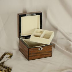 GLOBAL RICH Шкатулка ювелирная