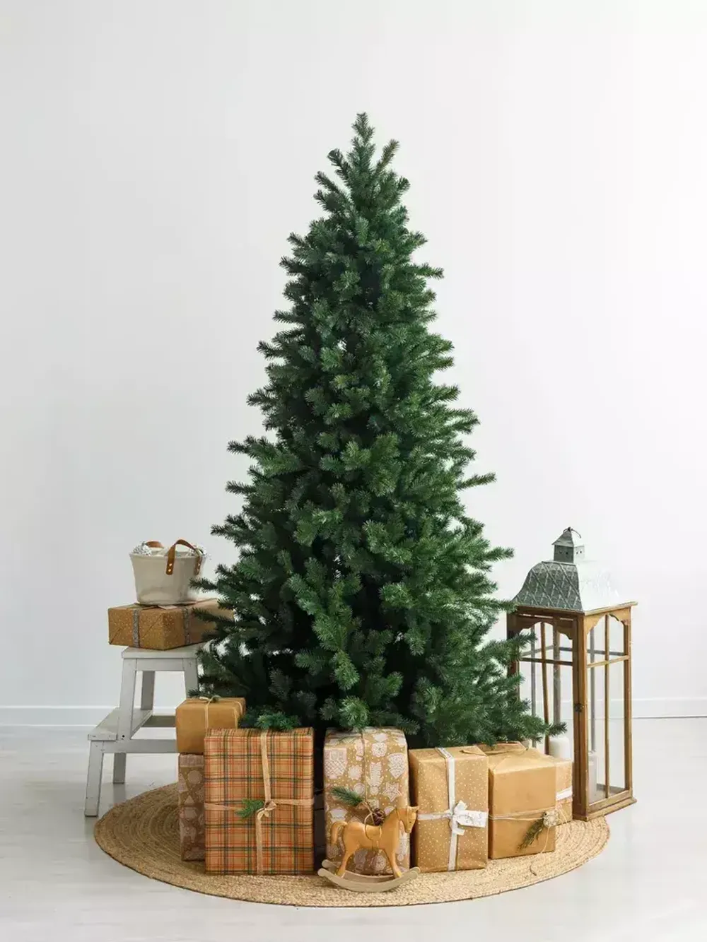 елка искусственная узкая "Леман" литая+пвх