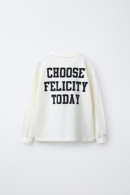 ZARA ФУТБОЛКА С ПРИНТОМ «ЦИФРЫ» И НАДПИСЬЮ, ЭКРЮ