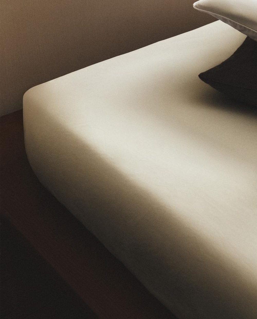 ZARA HOME (300 НИТЕЙ) НАТЯЖНАЯ ПРОСТЫНЯ ИЗ ХЛОПКА, ЭКРЮ