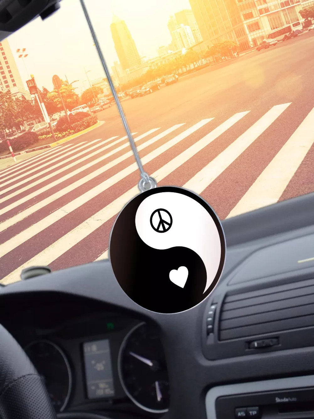 Подвеска в машину - Инь Янь