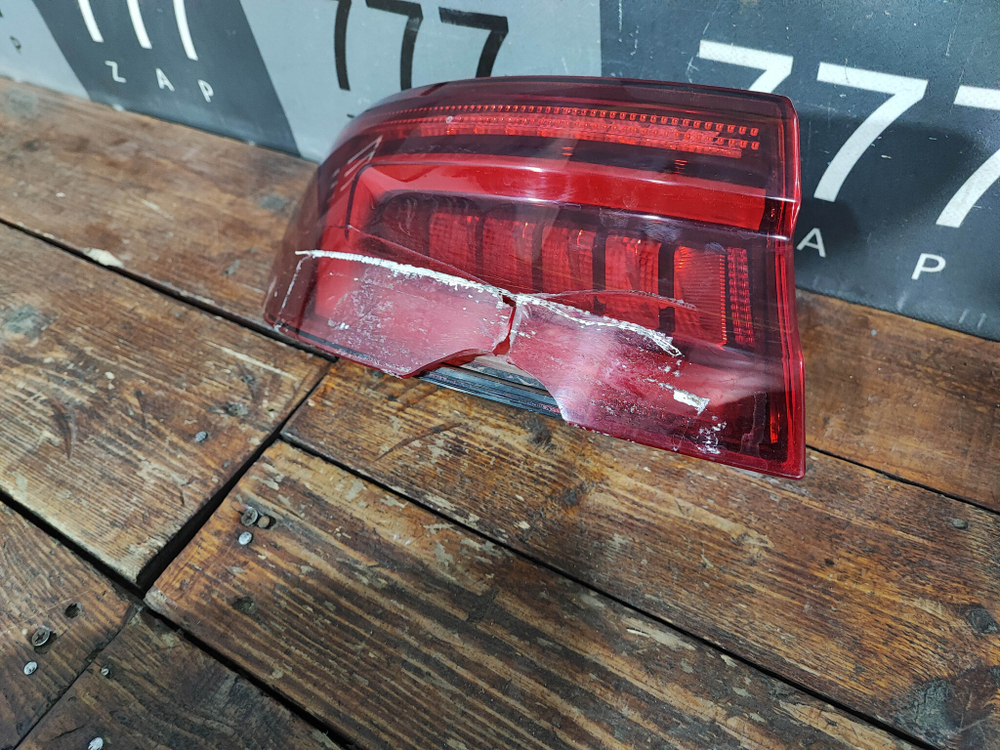Фонарь задний левый Audi A4 (B9) 15-20 Б/У Оригинал 8W5945091G