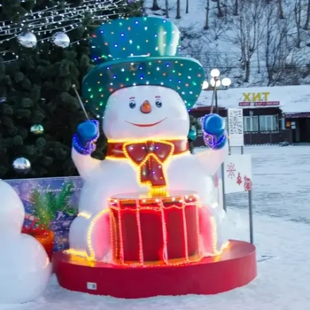 Уличная фигура "Снеговик с барабаном"