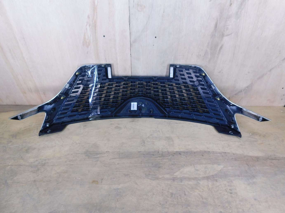 решетка радиатора Toyota Allion ZRT260 2017