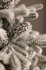 Ель искусственная заснеженная Каспийская