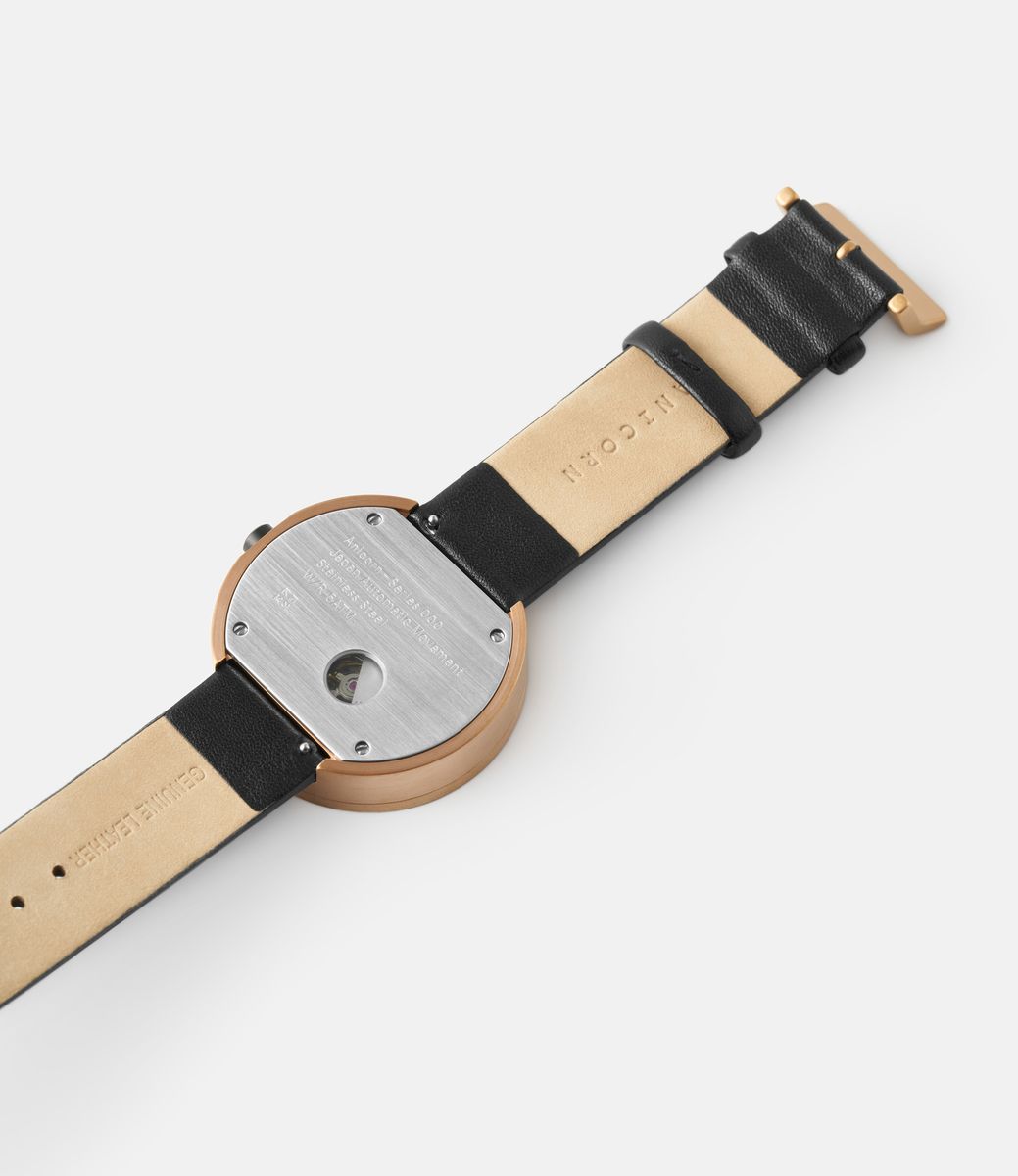Anicorn Series 000 Rose Gold & Black — часы с дисковым циферблатом