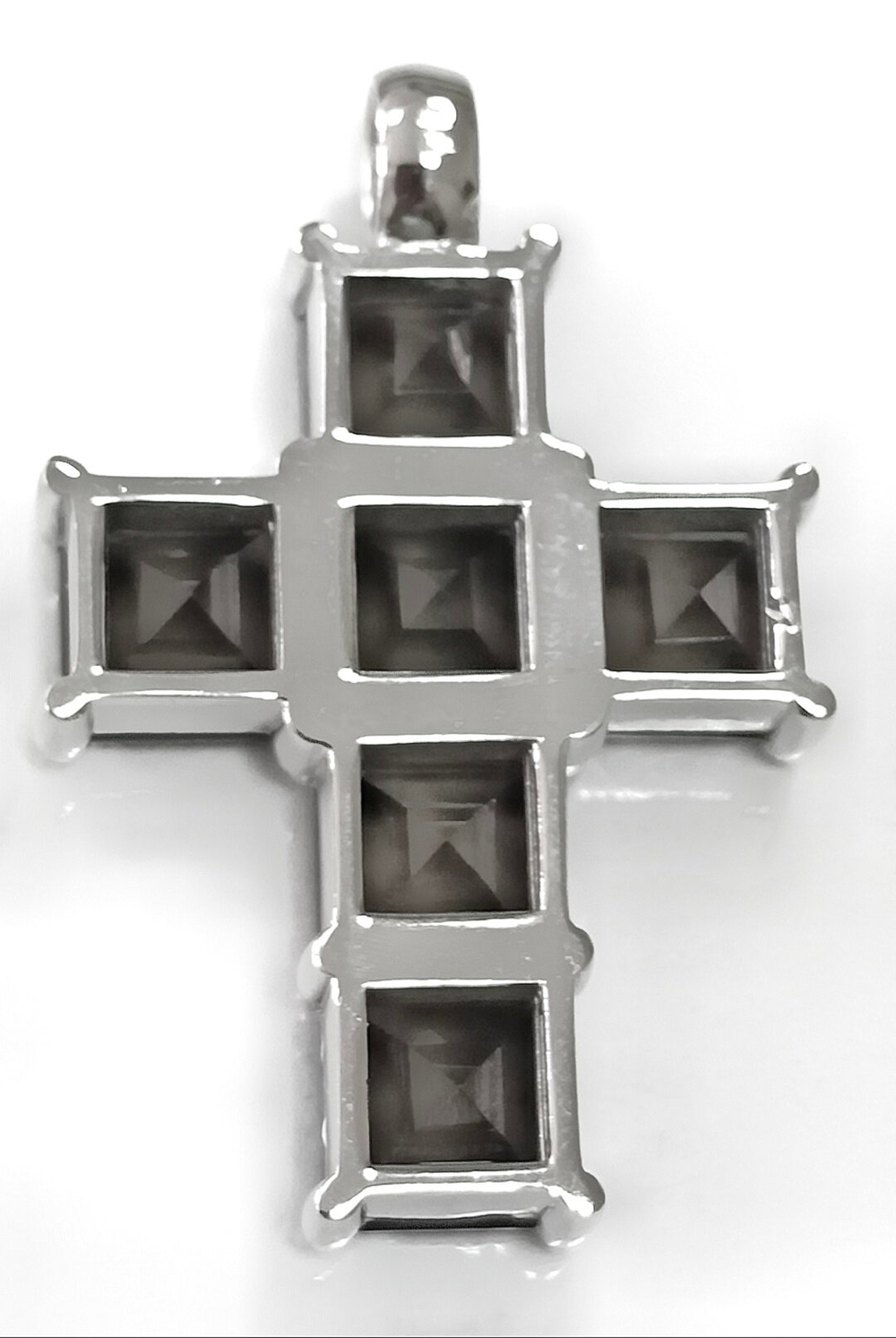 Ювелирная подвеска-крест из серебра с раух-топазом