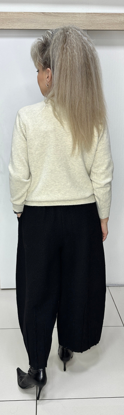 Бежевый жакет-кофта на пуговицах