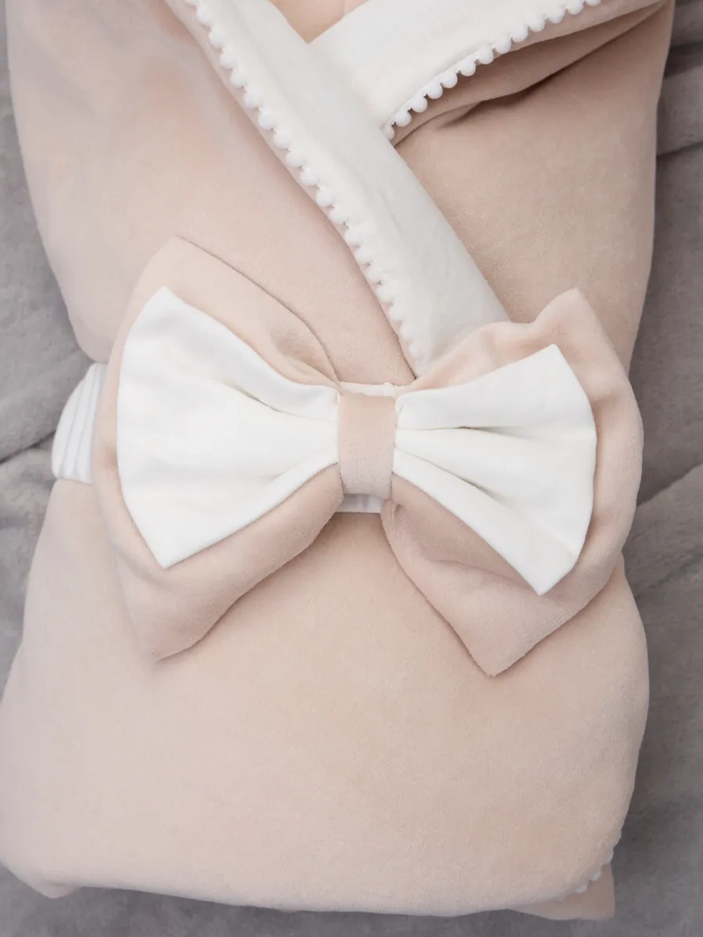 Конверт на выписку новорожденного весна