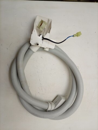 WFXI2840EU кт22 Заливной шланг с аквастопом для стиральной машины Bosch Siemens Neff 667327 б/у