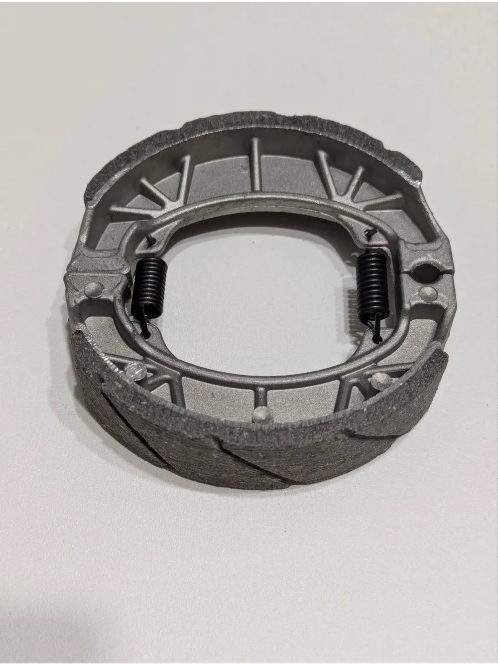 -t Колодки тормозные барабанные мопед Alpha (передние)